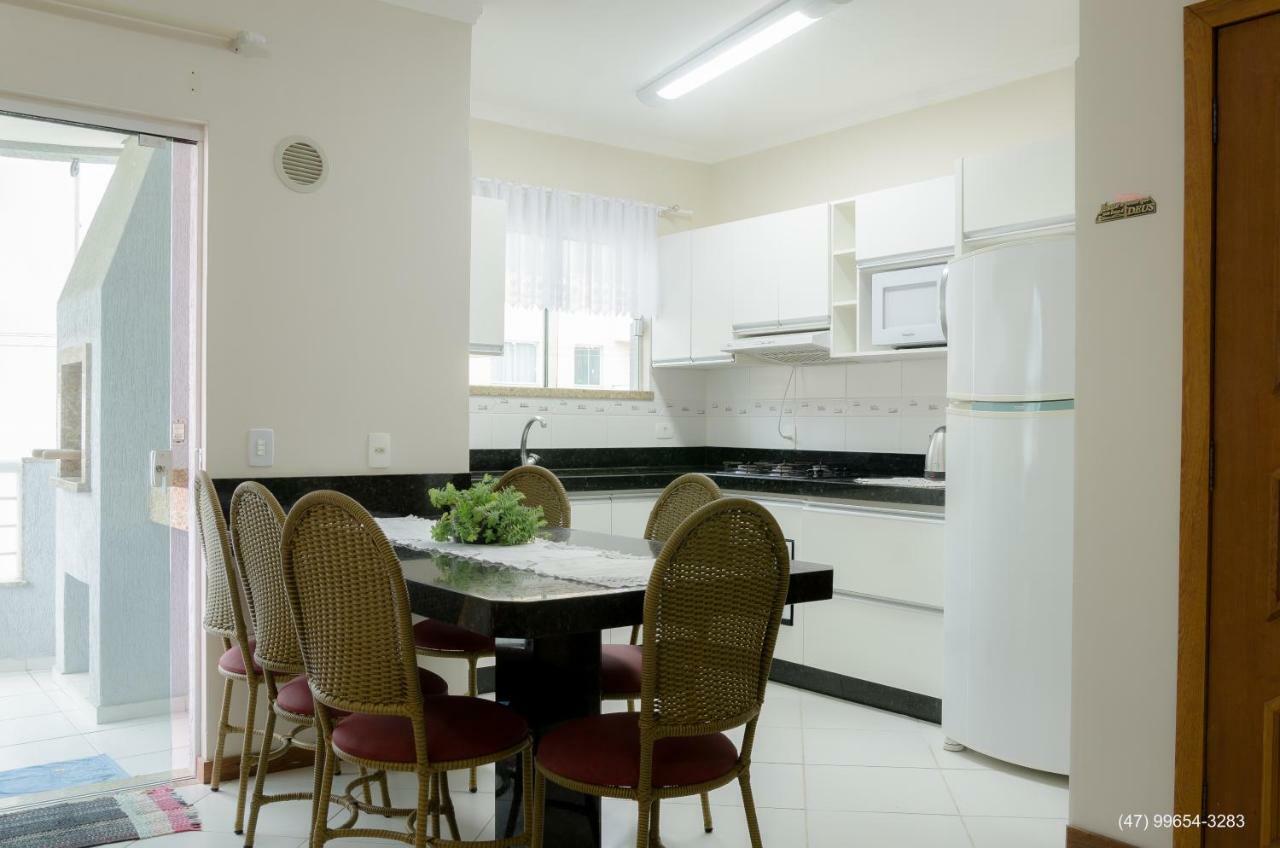 Apto 301 - Edificio London Apartment Bombinhas Bagian luar foto