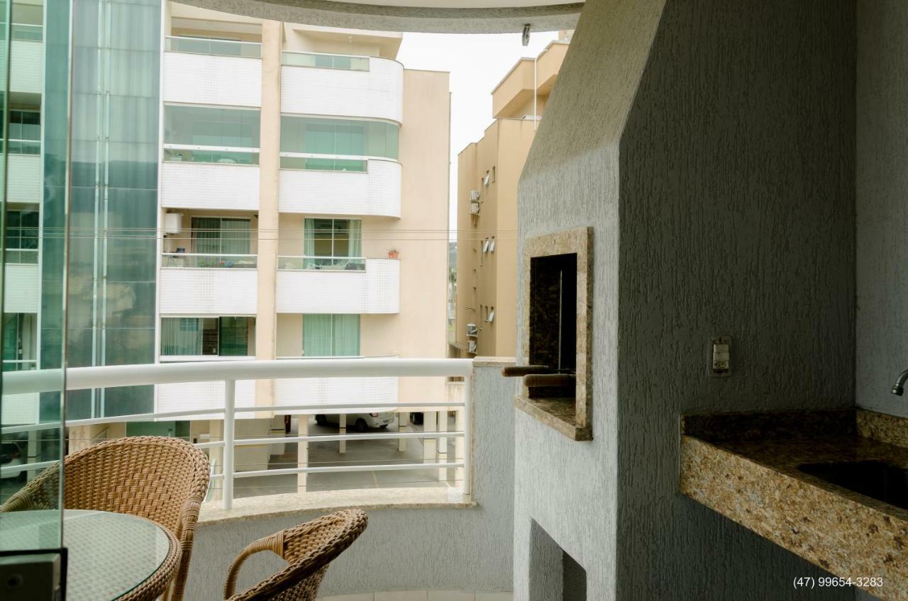 Apto 301 - Edificio London Apartment Bombinhas Bagian luar foto